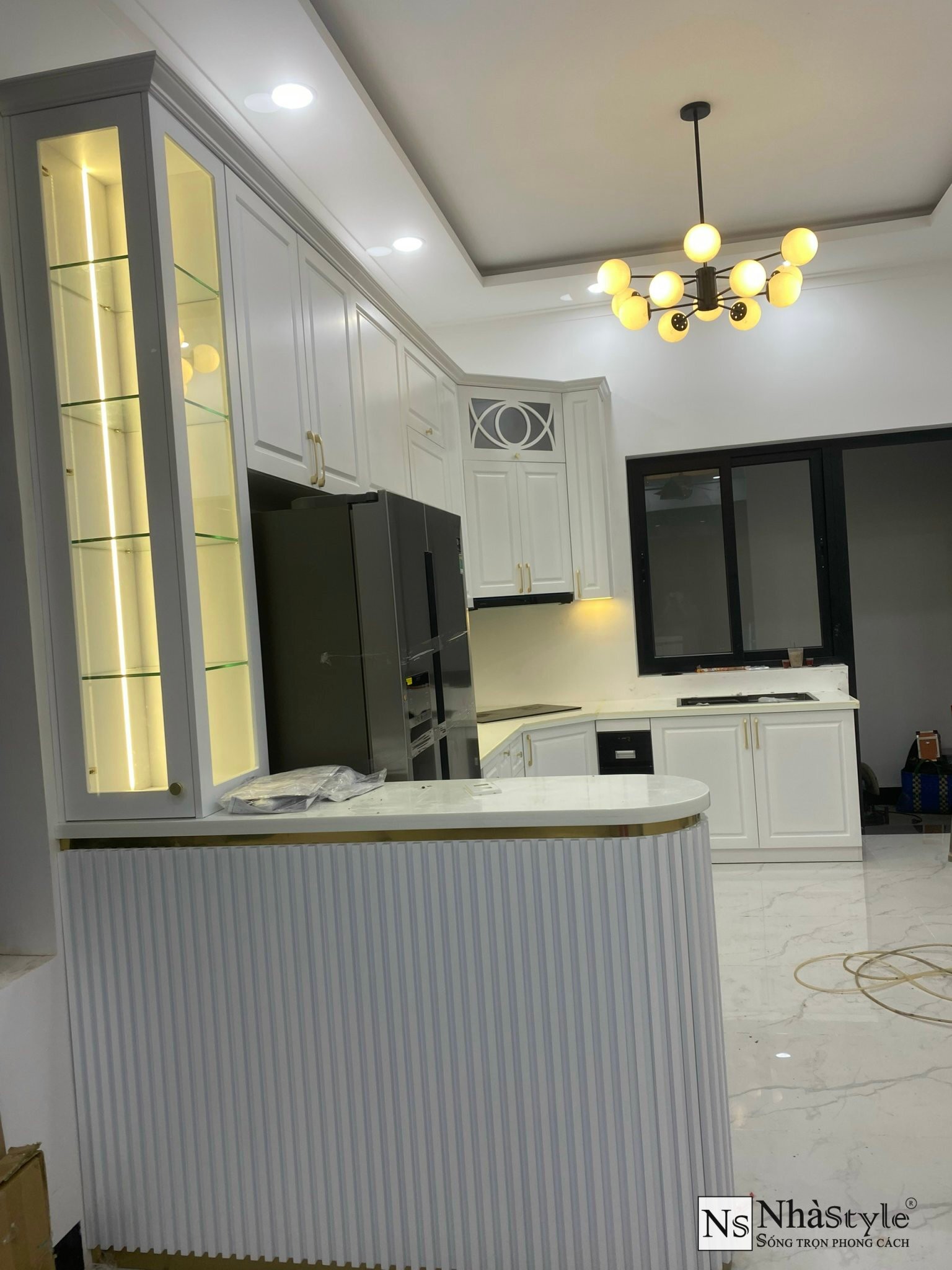 Bep Phong Cach Tan Co Dien Tong Trang 2